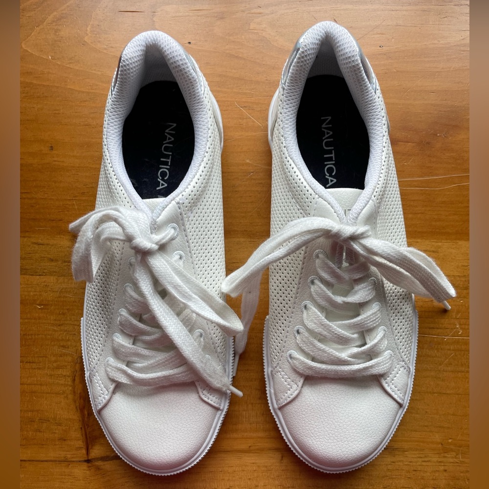 NAUTICA, white tennis sneakers, size 7. Brand NEW, never worn!